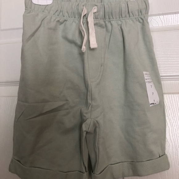 Girls short - Picture 3 of 5